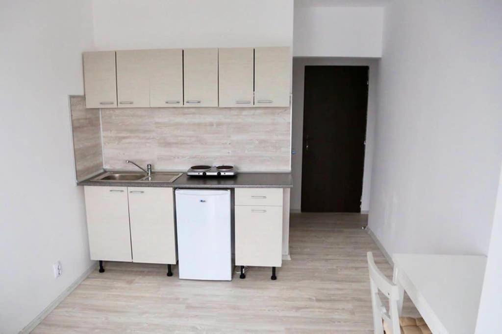 Cozy Studio Near The Center Of Cluj المظهر الخارجي الصورة
